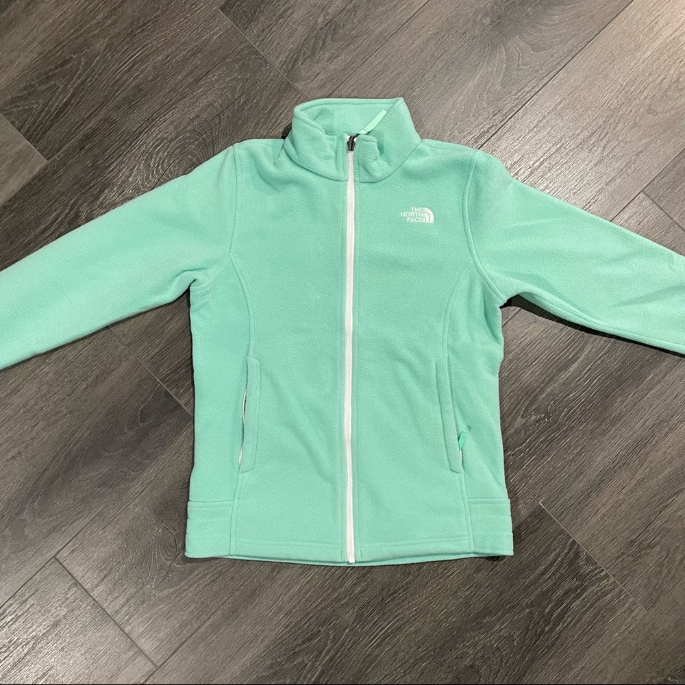 North face sweater